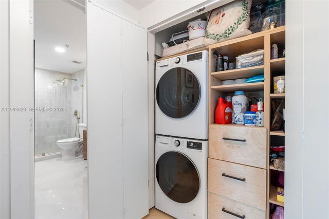 2650 SW 37th Ave 406, Miami, FL 33133