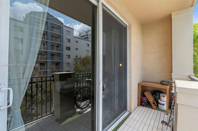 2650 SW 37th Ave 406, Miami, FL 33133