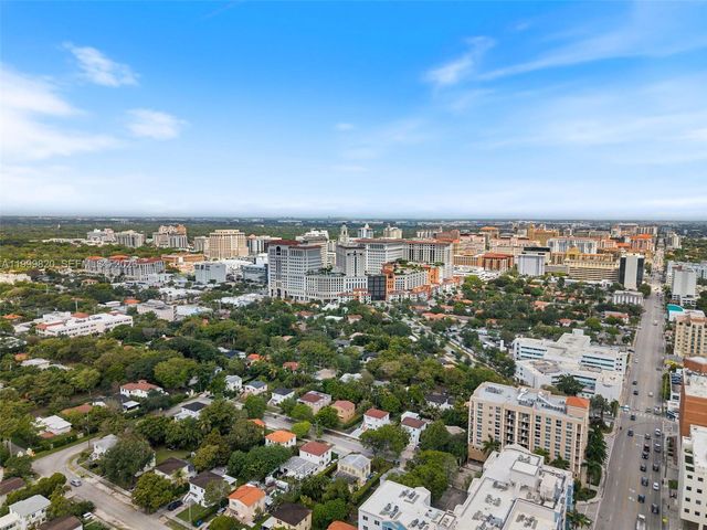 2650 SW 37th Ave 406, Miami, FL 33133