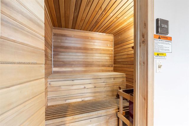 2650 SW 37th Ave 406, Miami, FL 33133