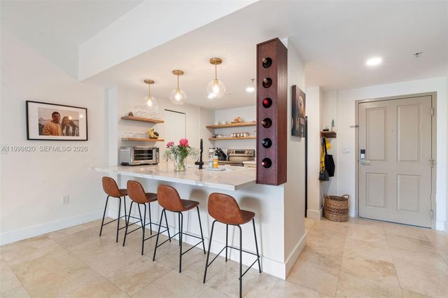 2650 SW 37th Ave 406, Miami, FL 33133