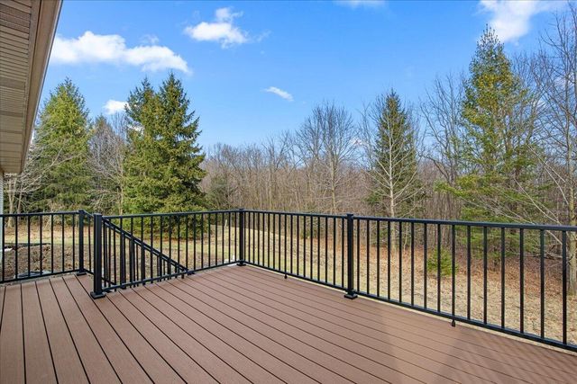 N5968 County Road P, Mayville, WI 53050