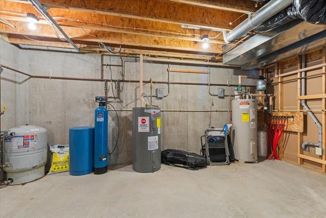 N5968 County Road P, Mayville, WI 53050