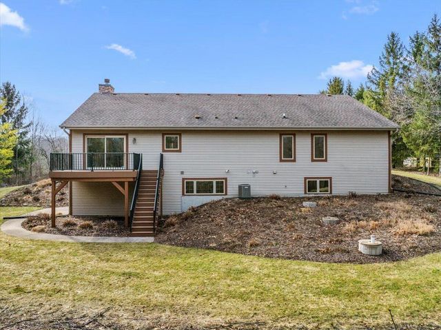 N5968 County Road P, Mayville, WI 53050