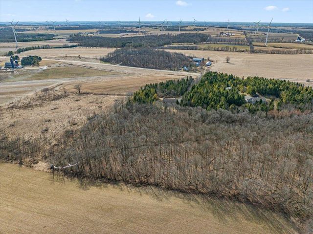 N5968 County Road P, Mayville, WI 53050