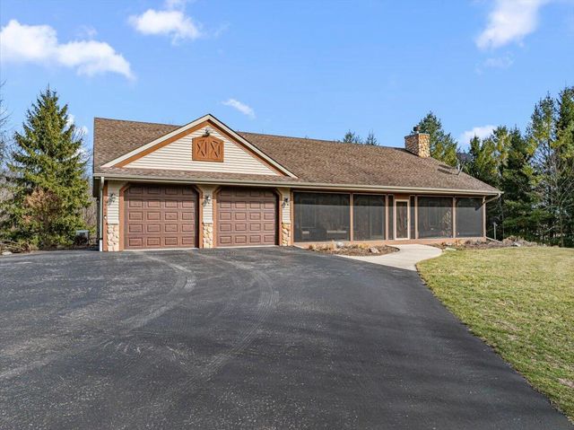 N5968 County Road P, Mayville, WI 53050