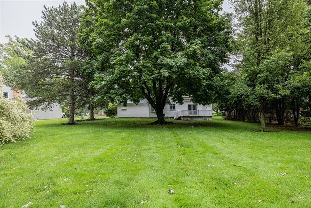 1338 Robin Hood Lane, Webster, NY 14580