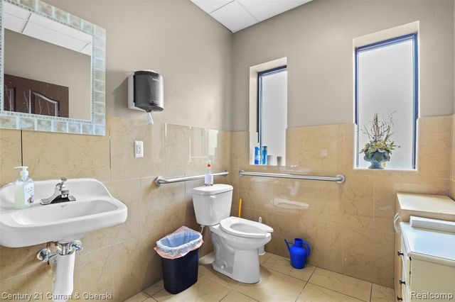 23437 Michigan Avenue, Dearborn, MI 48124