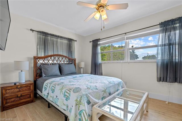 4116 Country Club BLVD, Cape Coral, FL 33904