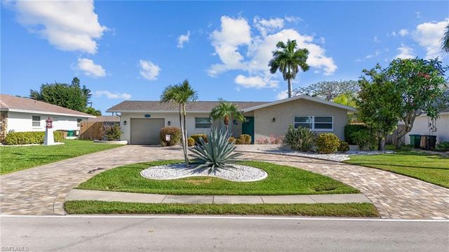 4116 Country Club BLVD, Cape Coral, FL 33904