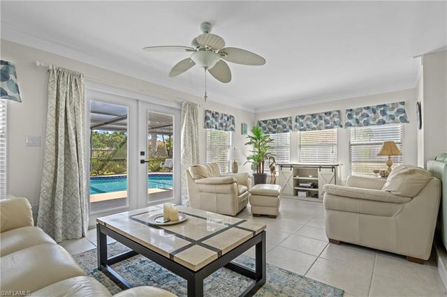 4116 Country Club BLVD, Cape Coral, FL 33904
