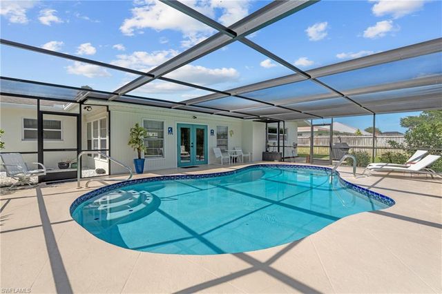 4116 Country Club BLVD, Cape Coral, FL 33904