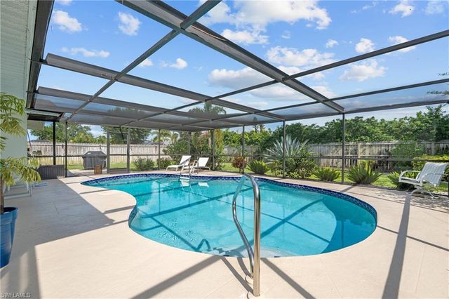 4116 Country Club BLVD, Cape Coral, FL 33904