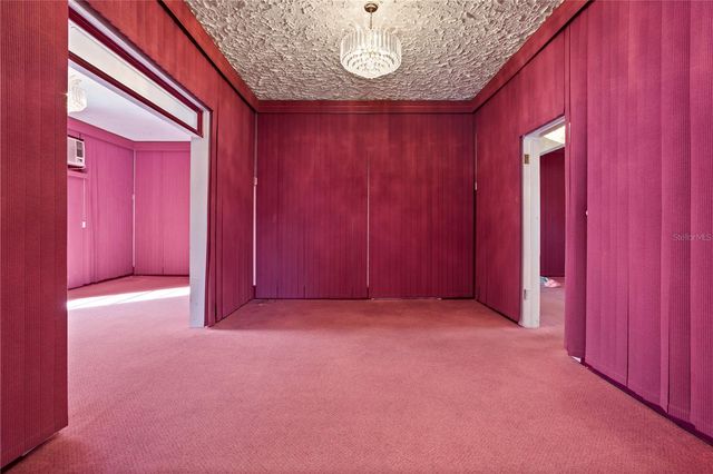 900 S LOCUST AVENUE, Sanford, FL 32771