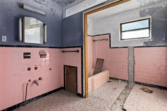 900 S LOCUST AVENUE, Sanford, FL 32771