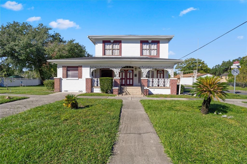 900 S LOCUST AVENUE, Sanford, FL 32771