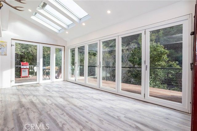 330 S Topanga Canyon Blvd., Topanga (los Angeles), CA 90290