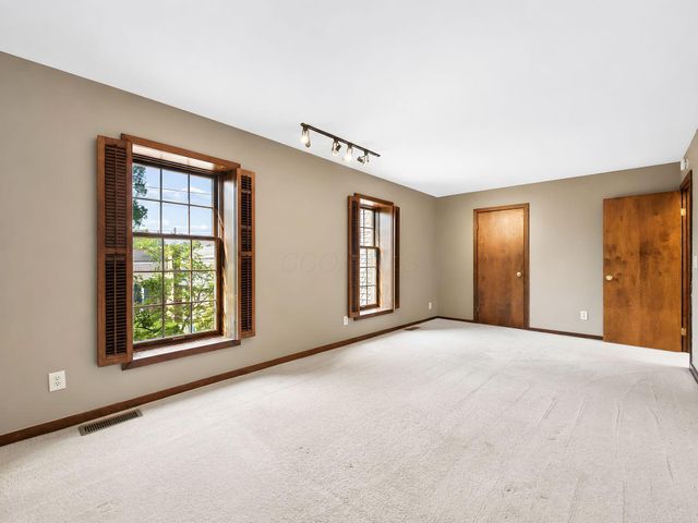 260 Jackson Street, Columbus, OH 43206