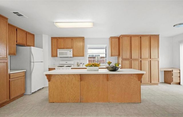 4190 Rainbow View Way, Hemet, CA 92545