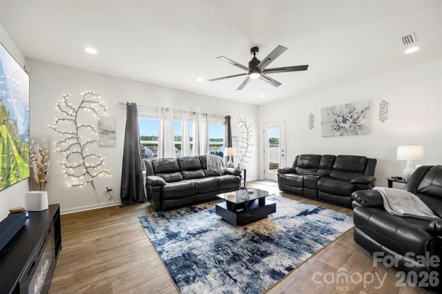 3009 Pinehills Way, Mount Holly, NC 28120