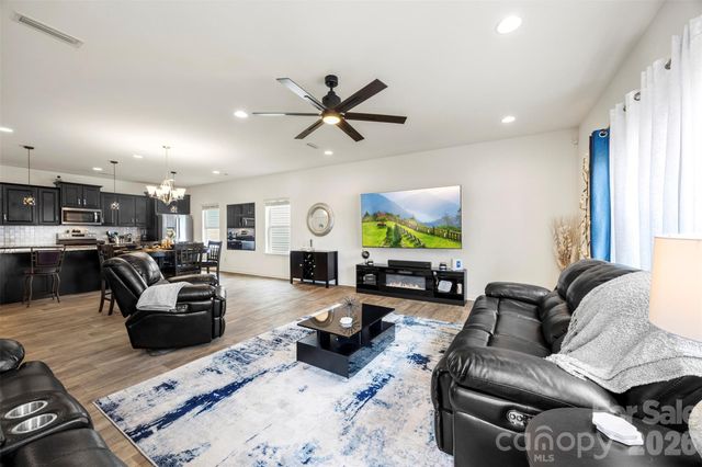 3009 Pinehills Way, Mount Holly, NC 28120