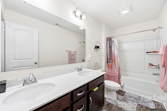 3009 Pinehills Way, Mount Holly, NC 28120