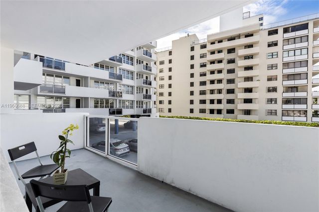 100 Lincoln Rd 307, Miami Beach, FL 33139