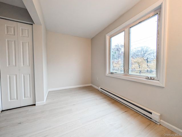 1932 Joshuas Path, Central Islip, NY 11722