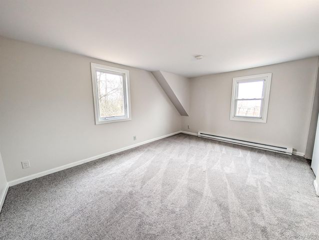 1932 Joshuas Path, Central Islip, NY 11722