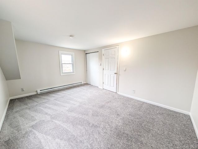 1932 Joshuas Path, Central Islip, NY 11722