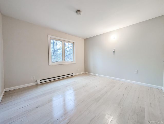 1932 Joshuas Path, Central Islip, NY 11722