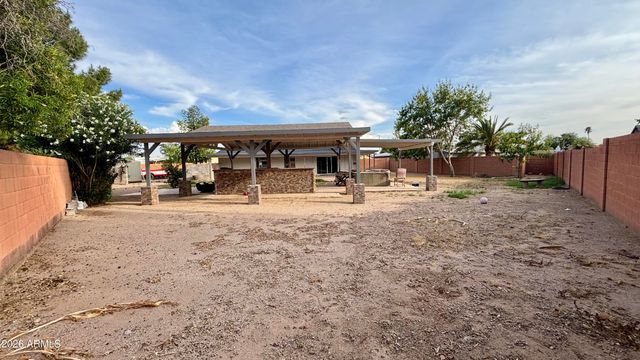 922 W ANGELA Drive, Phoenix, AZ 85023