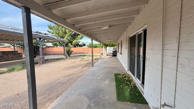 922 W ANGELA Drive, Phoenix, AZ 85023