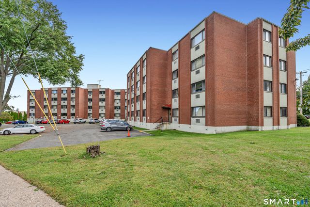 1700 Broadbridge Avenue C48, Stratford, CT 06614
