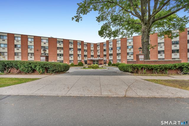 1700 Broadbridge Avenue C48, Stratford, CT 06614