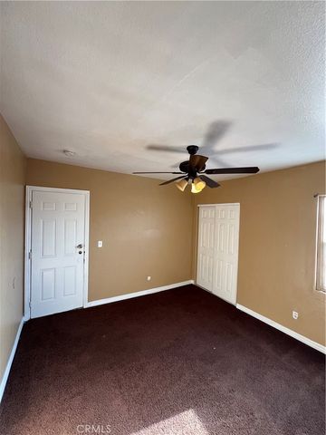 207 W 85TH PLACE, Los Angeles, CA 90003