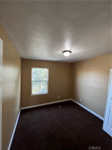 207 W 85TH PLACE, Los Angeles, CA 90003