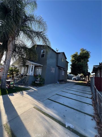 207 W 85TH PLACE, Los Angeles, CA 90003