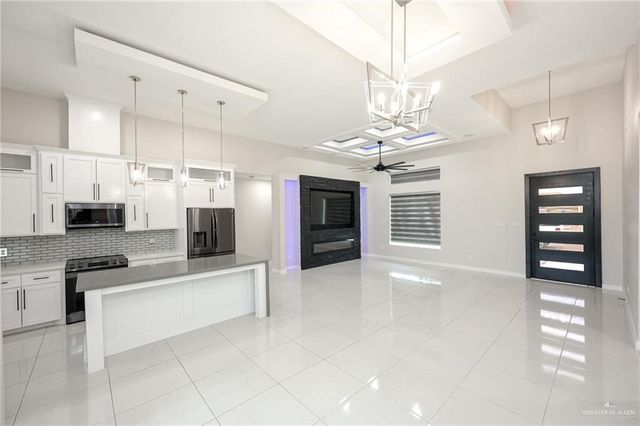 3818 Tierra Escondida Drive, Weslaco, TX 78596