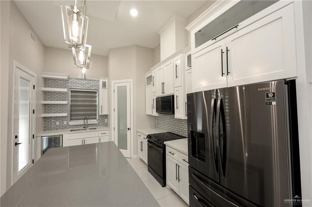 3818 Tierra Escondida Drive, Weslaco, TX 78596