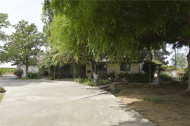 41493 Road 96, Dinuba, CA 93618