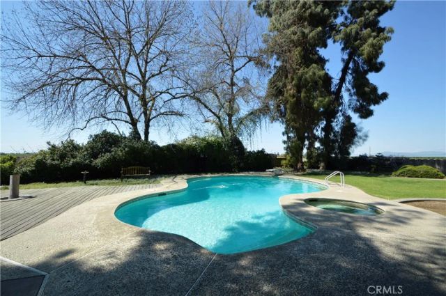 41493 Road 96, Dinuba, CA 93618