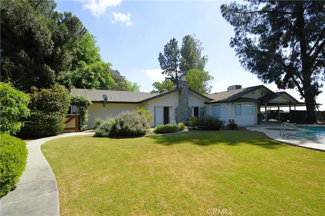 41493 Road 96, Dinuba, CA 93618
