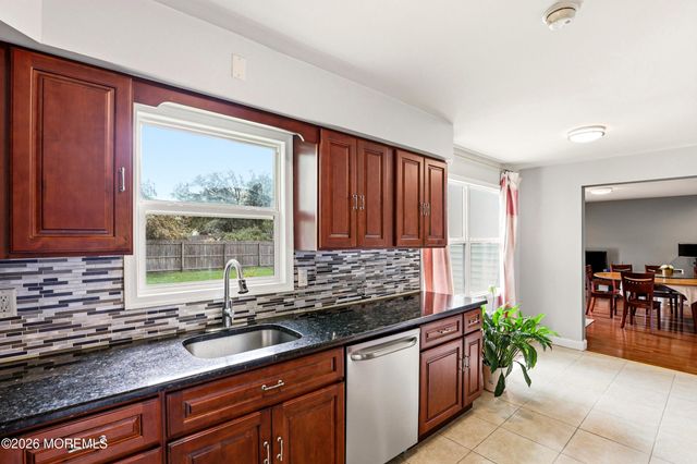 1 Zimm Lane, Jackson, NJ 08527