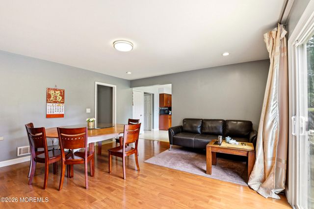 1 Zimm Lane, Jackson, NJ 08527