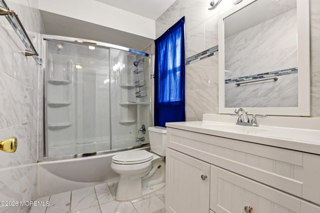 1 Zimm Lane, Jackson, NJ 08527