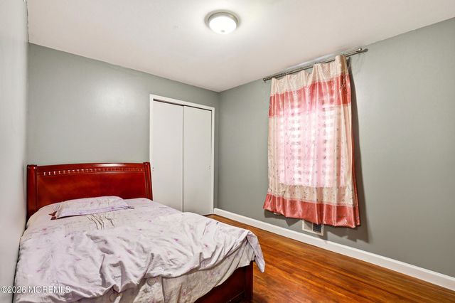 1 Zimm Lane, Jackson, NJ 08527