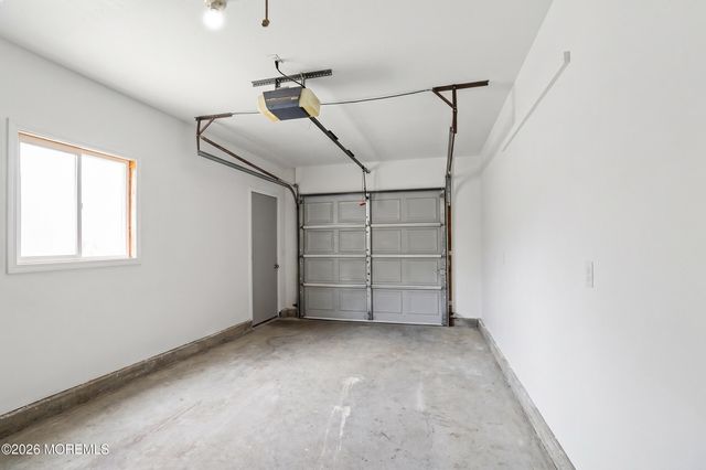 1 Zimm Lane, Jackson, NJ 08527