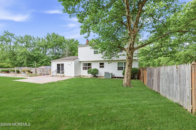 1 Zimm Lane, Jackson, NJ 08527