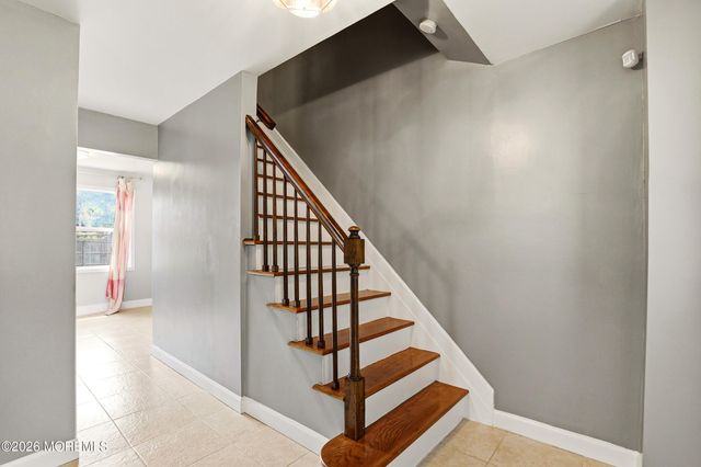 1 Zimm Lane, Jackson, NJ 08527